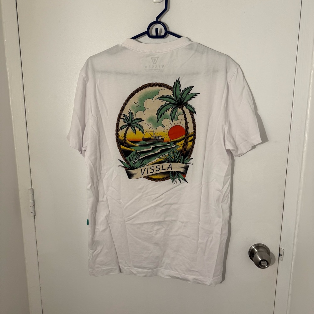 VISSLA White Organic Cotton Front Pocket Tee